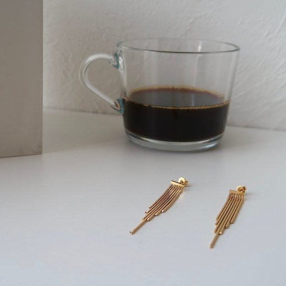 NEW 18K Gold Plated Tassel Chain Drop Earrings - Picture 6 of 6